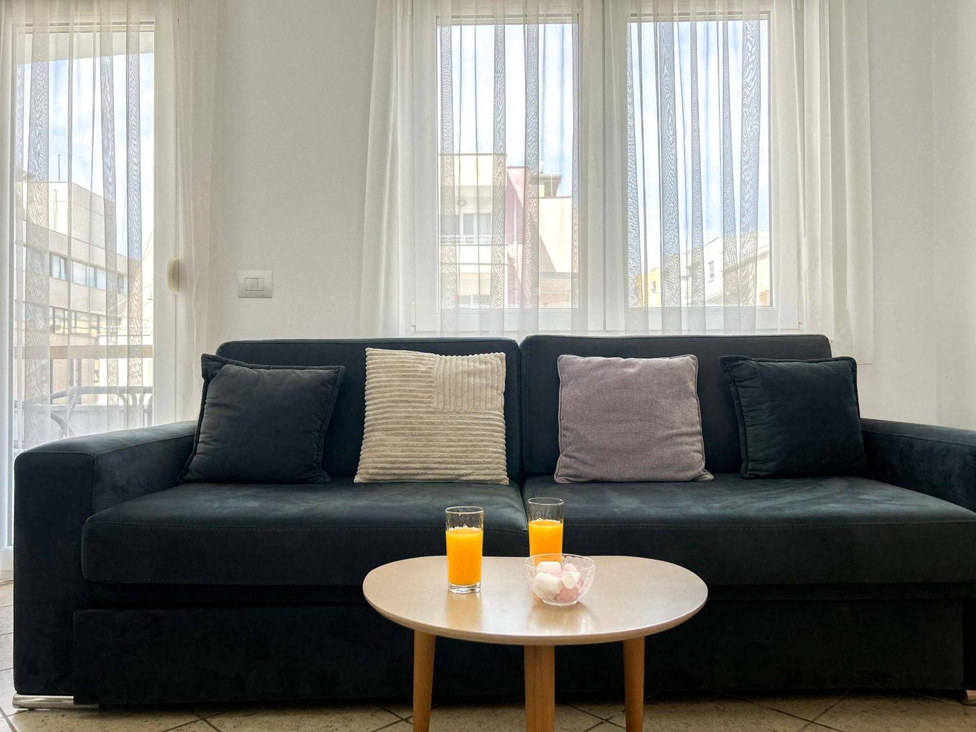 Royal 520 Apartment Durres Exterior photo