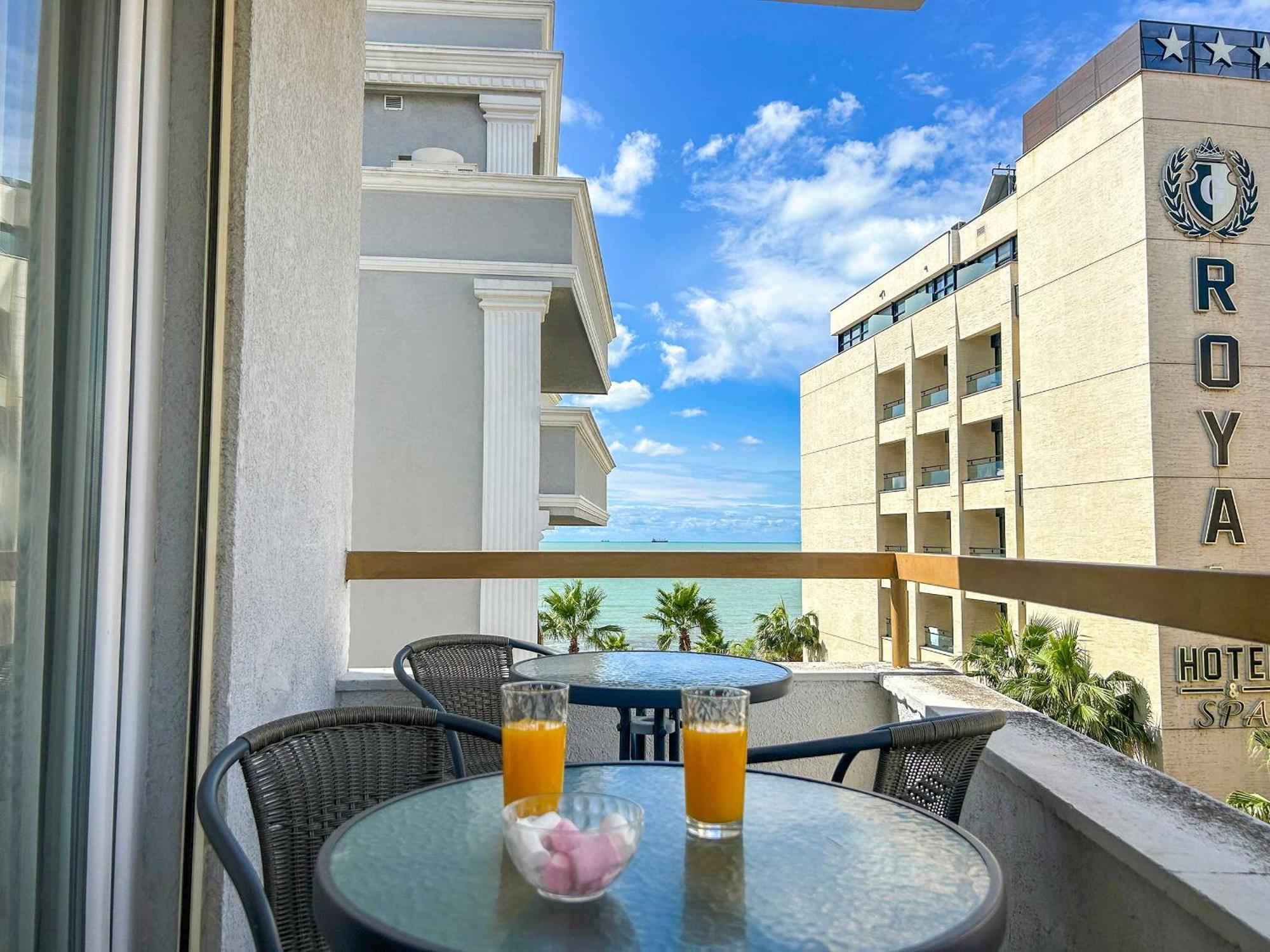 Royal 520 Apartment Durres Exterior photo